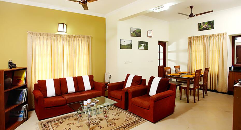 Signature Crest - Lake View Villa, Kochi 3